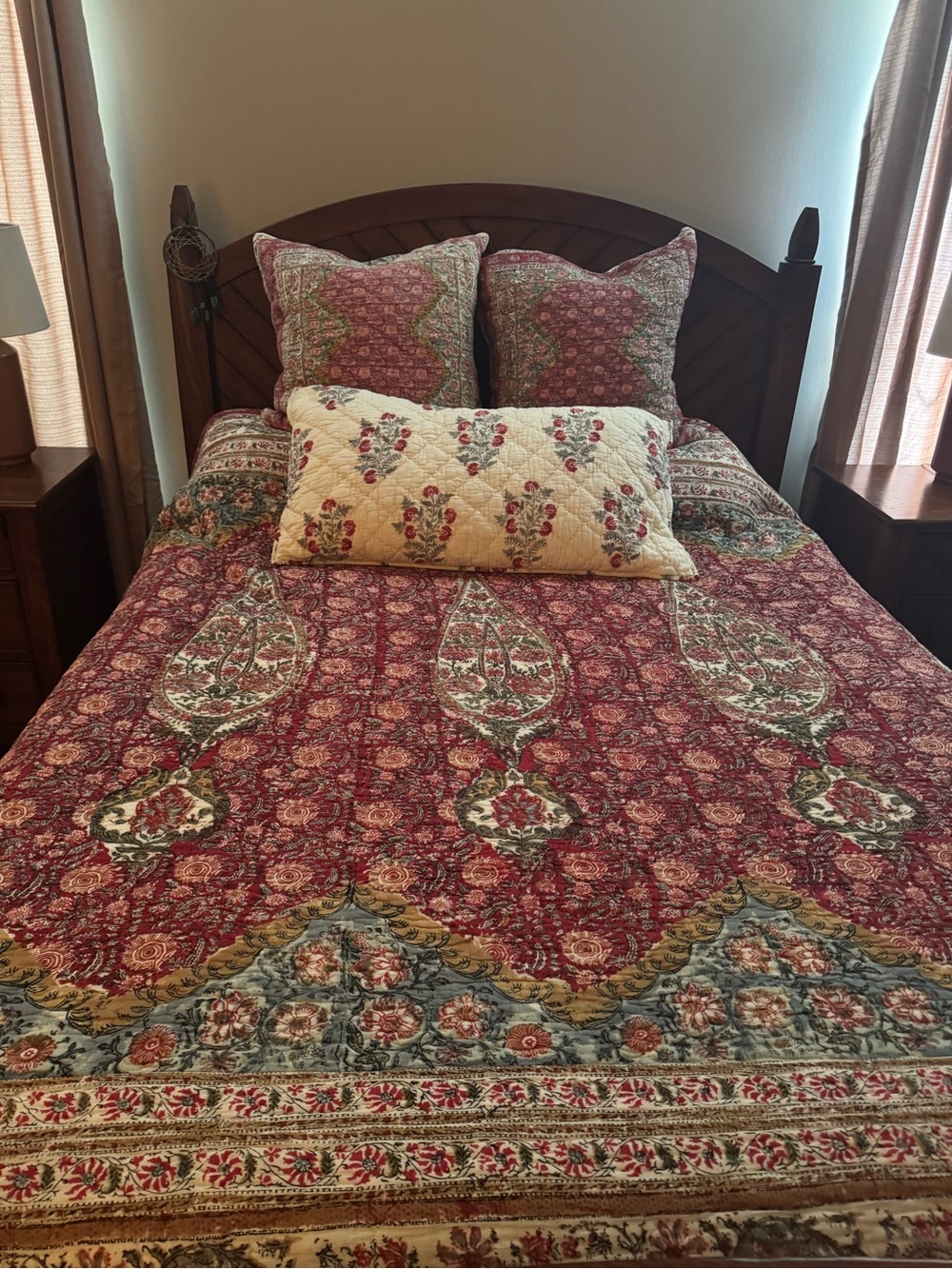 Pottery Barn King Red and Cream Floral Quilted Bedspread Set - Zarina - Picture 12 of 15